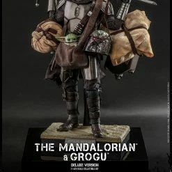 Maybang's Collectibles Hot Toys Star Wars The Mandalorian - Television Masterpiece Series The Mandalorian And Grogu (Deluxe Version) 1/6 Scale 12" Collectible Figure